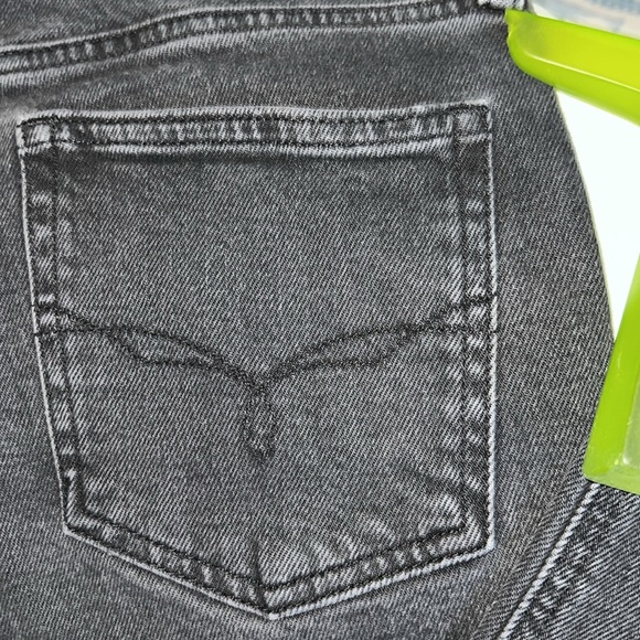 RALPH LAUREN BLACK CAPRIS JEANS IN NEW CONDITION! - Picture 3 of 5